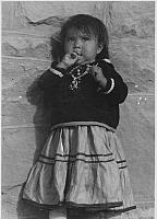 Young Navajo girl 1920