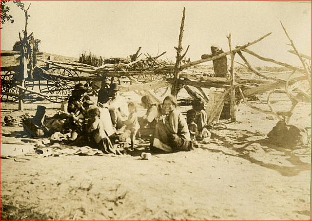 Navajo camp, base of Carriso Mountains., Arizona 1909